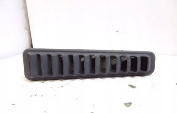 Citroen Berlingo Quarter panel pressure vent 9621530480
