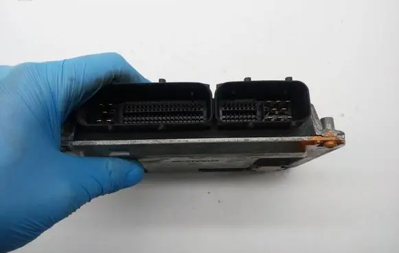 Skoda Fabia Mk1 (6Y) Engine control unit/module 03E906033P 5WP4019605