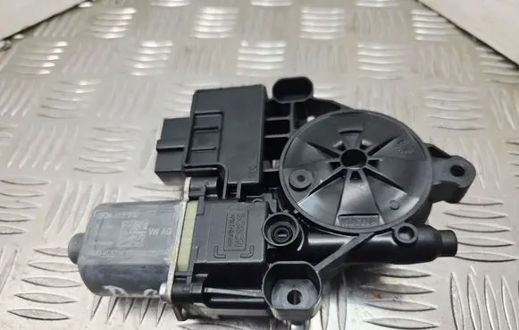Volkswagen e-Golf Rear door window regulator motor 5Q0959812 0130822694