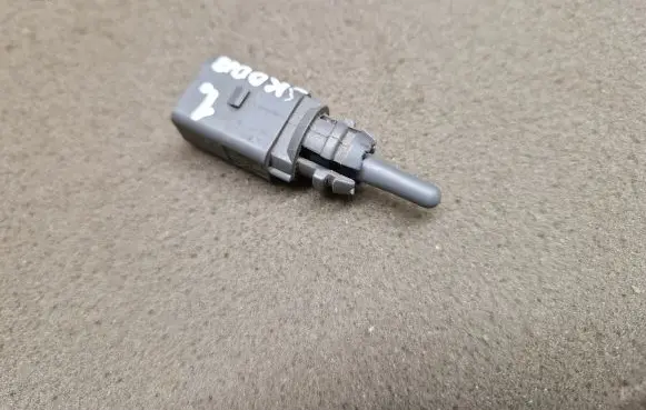 Skoda Yeti (5L) Outside/exterior temperature sensor 8Z0820535A