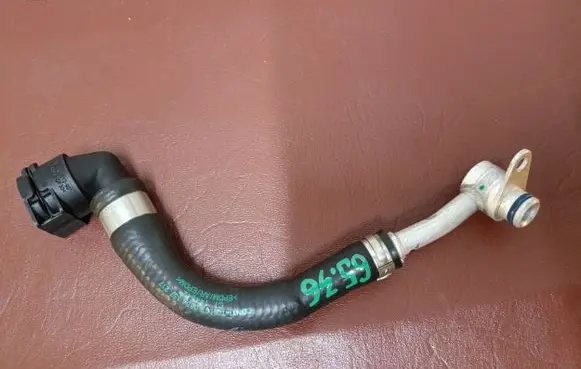 BMW M3 F80 Coolant pipe/hose 7848505 11537848505 970354157217