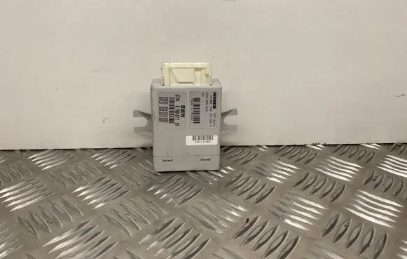 BMW 5 F10 F11 Air suspension control unit module (rear) 6799677