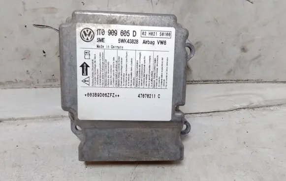 Volkswagen Touran I Airbag control unit/module 1T0909605D 5WK43828 47070211C