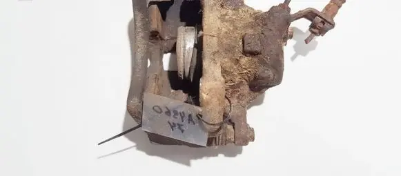 Volkswagen PASSAT B4 Front brake caliper