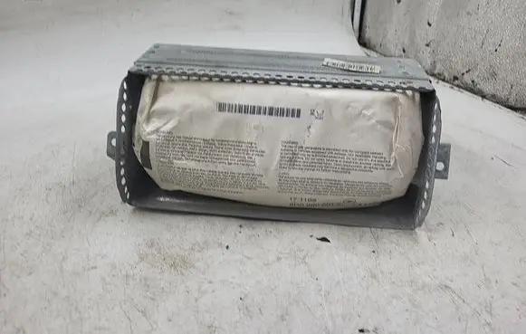 Audi A4 S4 B5 8D Passenger airbag 8D0880201
