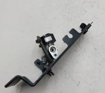 Nissan Leaf II (ZE1) Air conditioning (A/C) pressure sensor 443101350