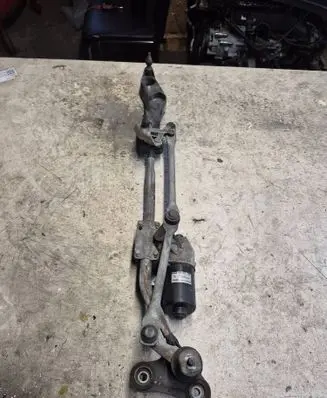 BMW 6 E63 E64 Front wiper linkage and motor 6934279