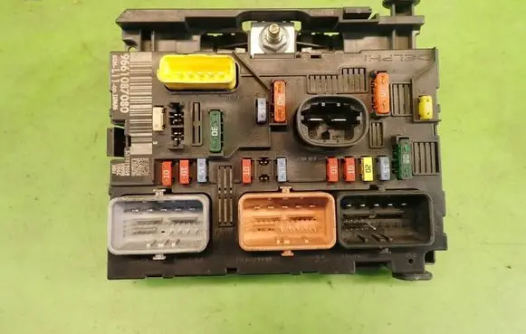 Peugeot 307 BSM Control unit 9661087080