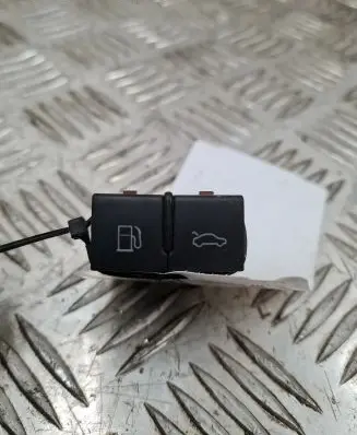 Audi A6 S6 C6 4F Tailgate opening switch 4F0959833A