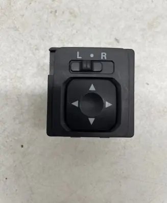Mitsubishi Outlander Electric window control switch 183570