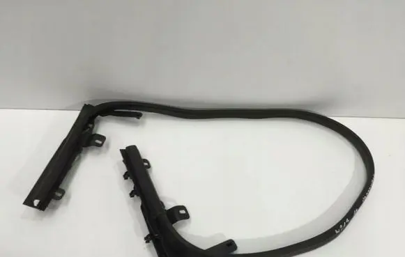 Mercedes-Benz E W238 Engine compartment rubber 