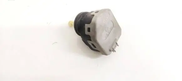 Headlight level adjustment motor