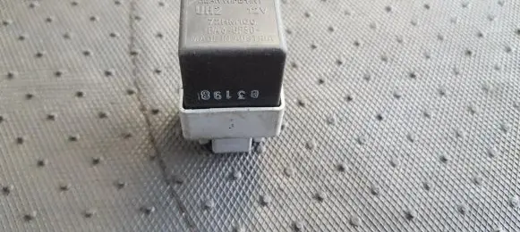 Mitsubishi Carisma Other relay MB953394 72HM100