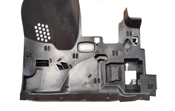 Mercedes-Benz C W204 Dashboard lower bottom trim panel 107210 A2046800108