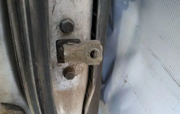 Mitsubishi Space Star Rear door check strap stopper
