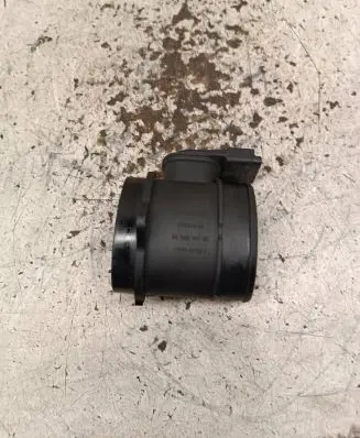 Mazda 3 I Mass air flow meter 72834204 9650010780