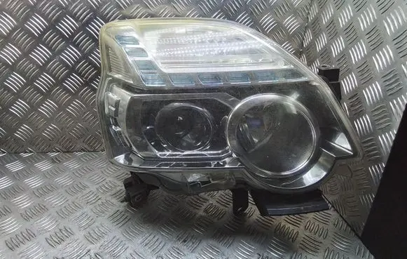Nissan X-Trail T31 Headlight/headlamp