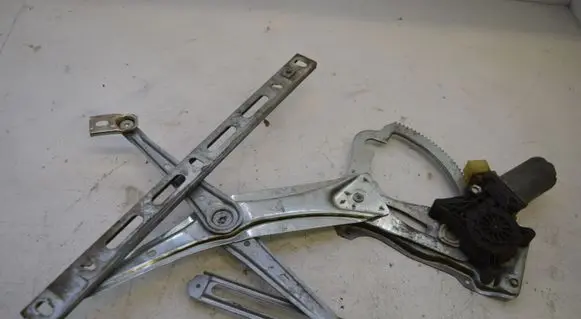 Mercedes-Benz CLK A208 C208 Front door window regulator with motor 