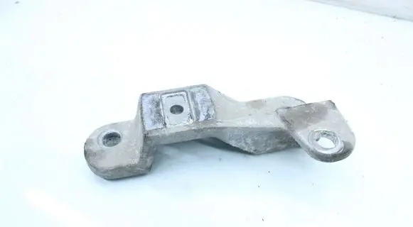 Ford Edge I Engine mounting bracket