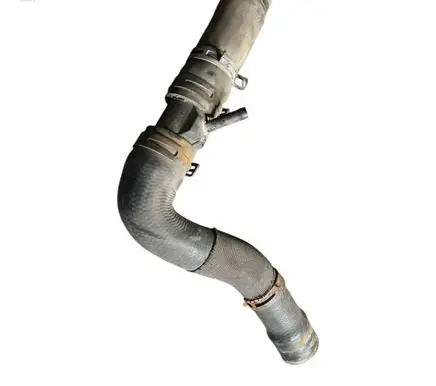 Volkswagen Polo IV 9N3 Engine coolant pipe/hose 1C0121438 1C0121438A 6Q0122101
