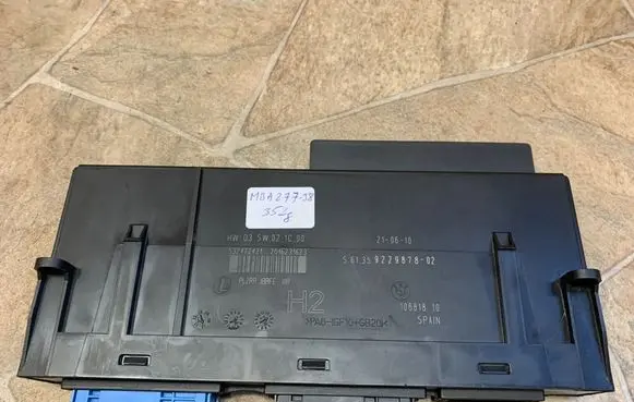 BMW 3 E92 E93 Central body control module 9229878