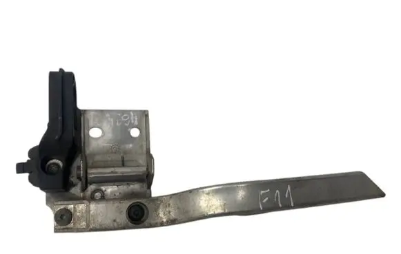 BMW 5 F10 F11 Radiator mount bracket 7186513 7207151 7211161