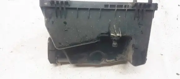 KIA Carnival Air filter box