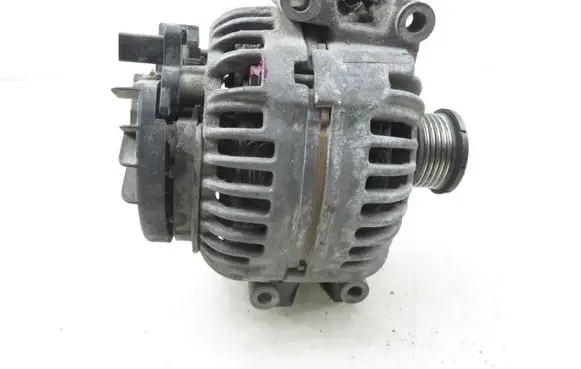 Mercedes-Benz Vito Viano W639 Generator/alternator 0124625006 0131541002