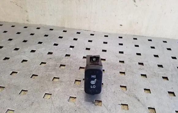 Honda CR-V Seat heating switch M33026