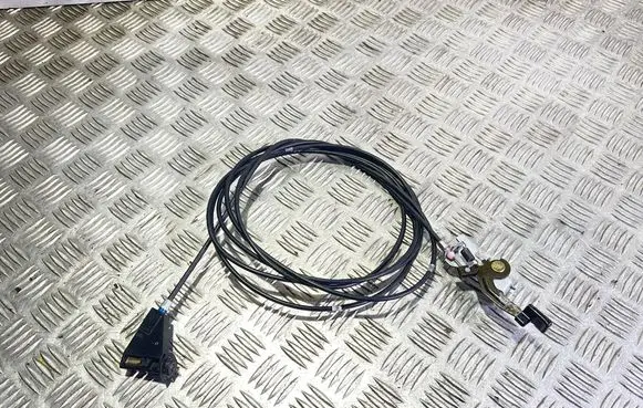Suzuki Grand Vitara II Fuel cap release pull handle 