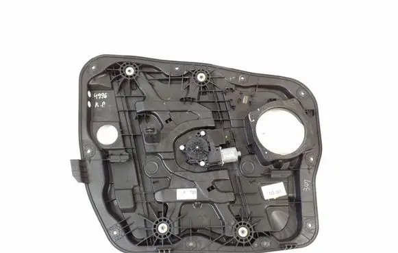 Hyundai Santa Fe Front door window regulator with motor 824702W230