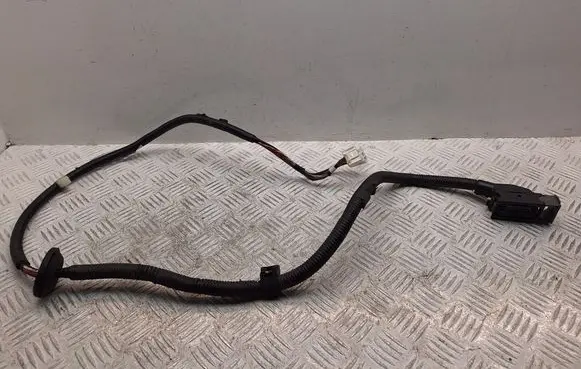 Toyota Avensis T270 Handbrake wiring loom/harness 8216405040G 48135