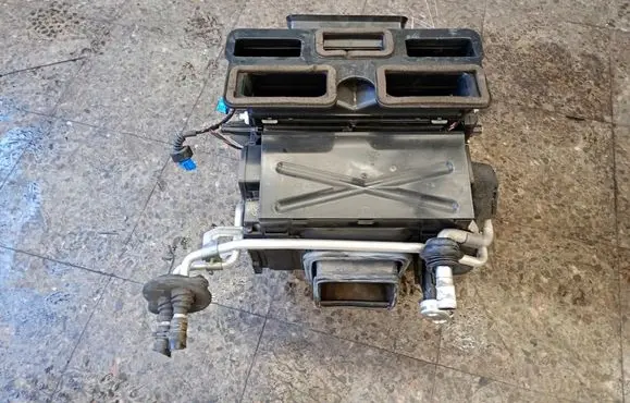 Audi A6 S6 C6 4F Interior heater climate box assembly 4F1820351N