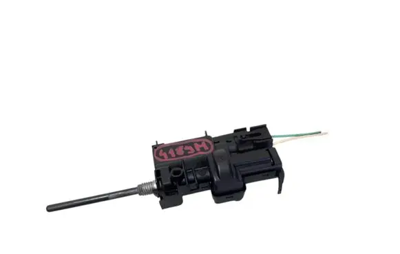 Renault Megane III Fuel tank cap lock motor 8200305732B