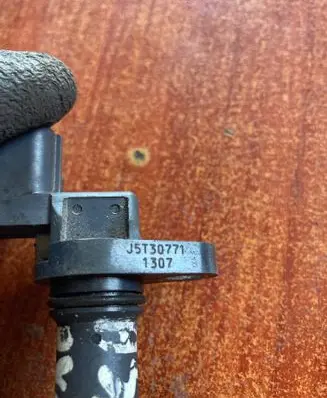 Mitsubishi ASX Crankshaft position sensor J5T30771