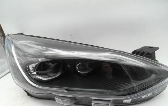 Ford Focus Headlight/headlamp JX7B13E016CJ