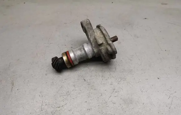 Mercedes-Benz W123 Spark distributor 1235101806