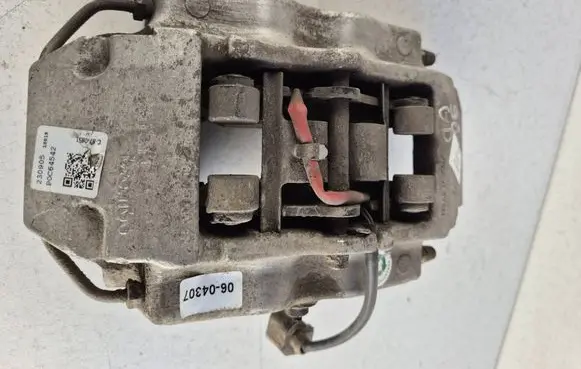 Rear brake caliper