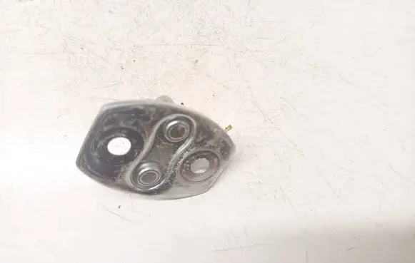 Toyota RAV 4 (XA30) Front door lock loop/hook striker 