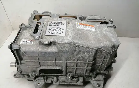 Toyota Yaris Voltage converter inverter G920152011 2040928203 G920052030