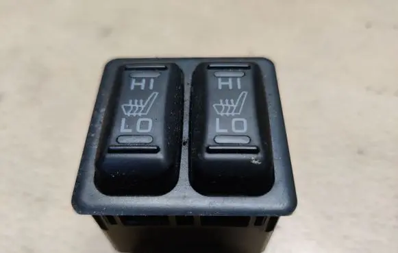Mitsubishi Space Star Seat heating switch 6E09
