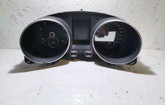 Volkswagen Golf VI Speedometer (instrument cluster) 5550025028