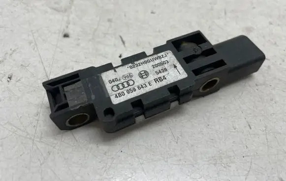 Audi A6 S6 C6 4F Airbag deployment crash/impact sensor 4B0959643E