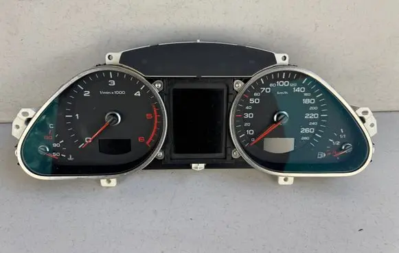 Audi A6 S6 C6 4F Speedometer (instrument cluster) 4F0920933Q