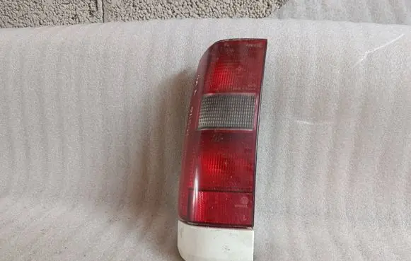 Volvo S70 V70 V70 XC Rear/tail lights 3512318 3512424