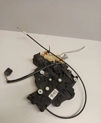 Volkswagen Caddy Sliding door lock 2K0843654BC