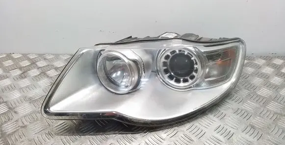 Volkswagen Touareg I Headlight/headlamp 7L6941031