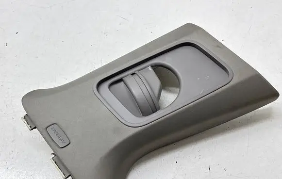 (B) pillar trim (top)