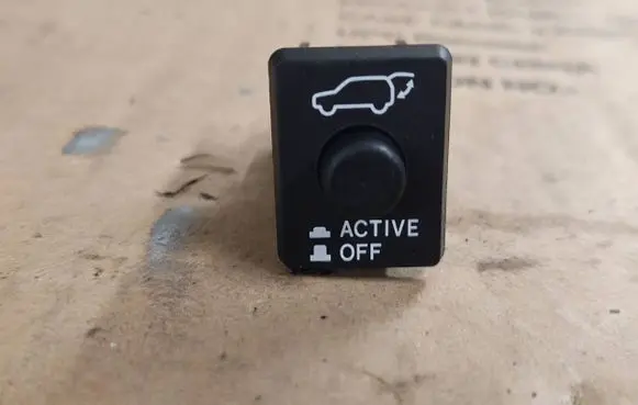 Mitsubishi Outlander Other switches/knobs/shifts 15A257