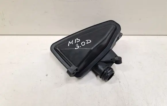 Mercedes-Benz R W251 Intake resonator A6421400087